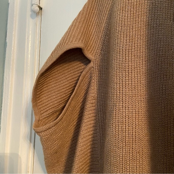 Banana Republic open sweater poncho - Picture 4 of 7